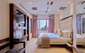 Empire Suites, New Delhi