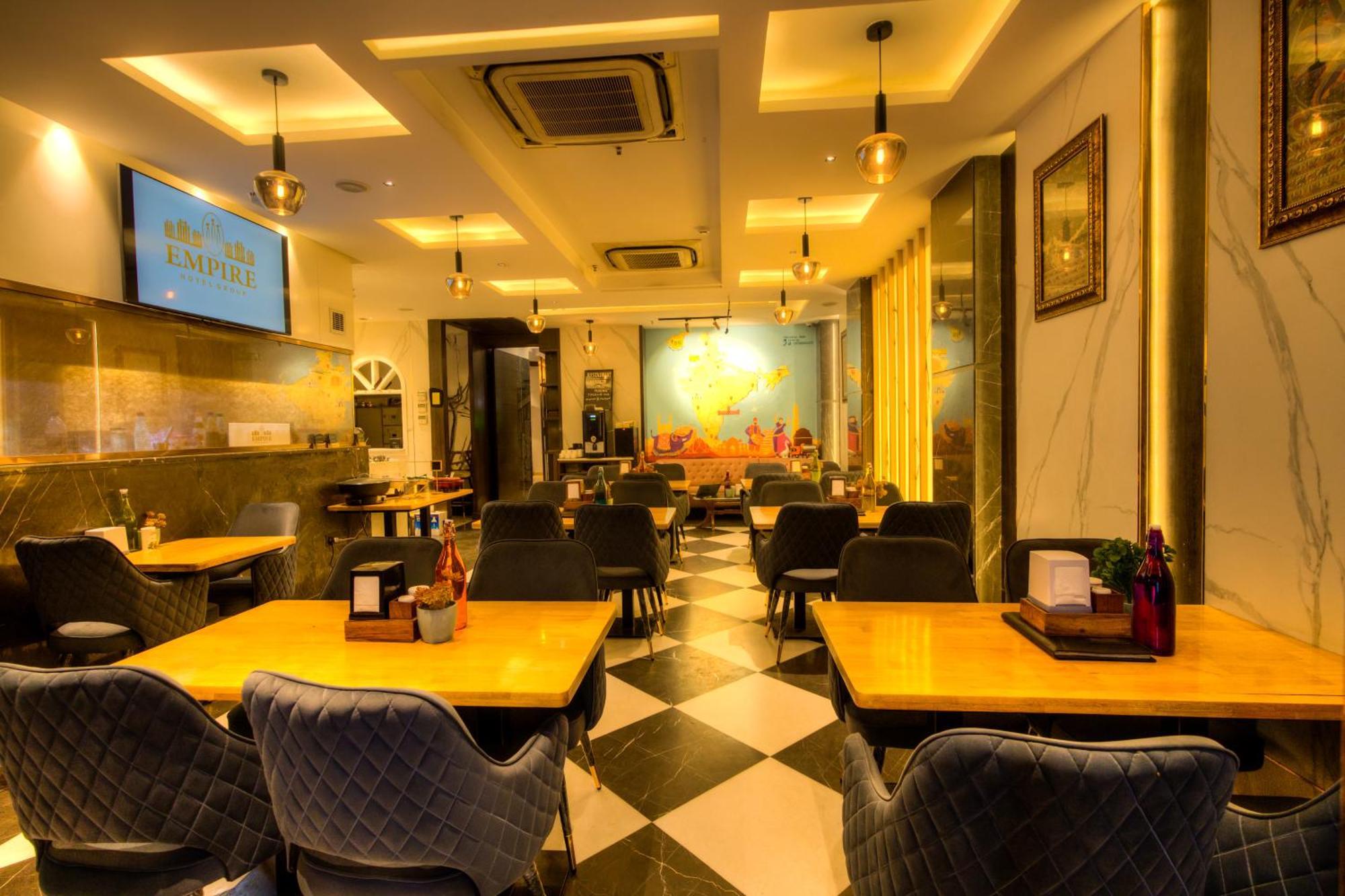 Empire Suites, New Delhi Exterior photo